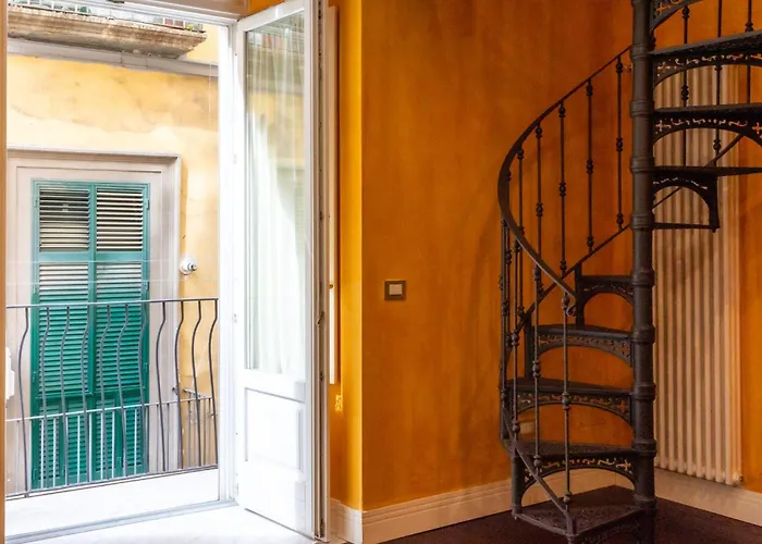 Via Carlo De Cesare 15