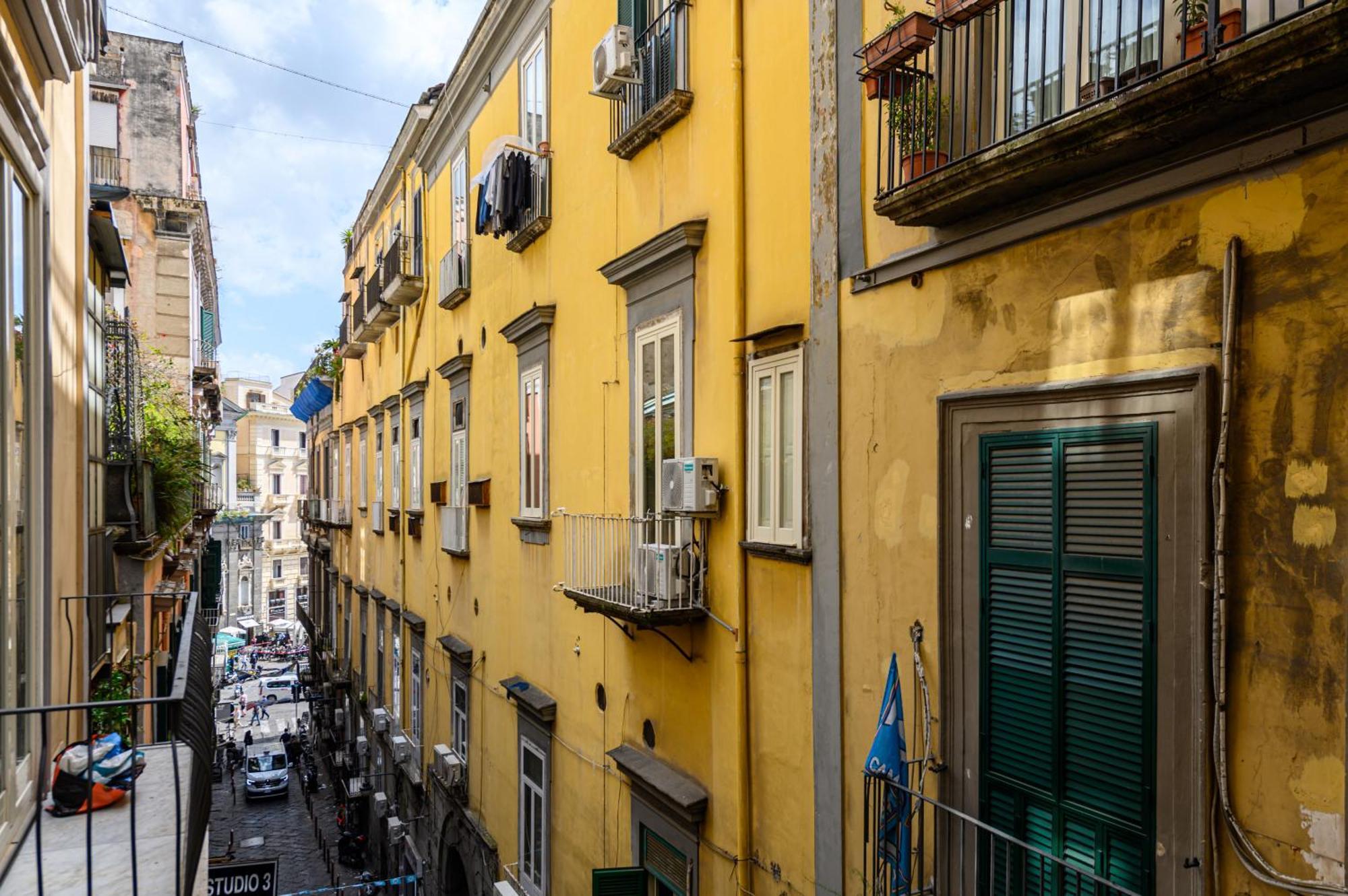 Appartement Via Carlo De Cesare 15 *