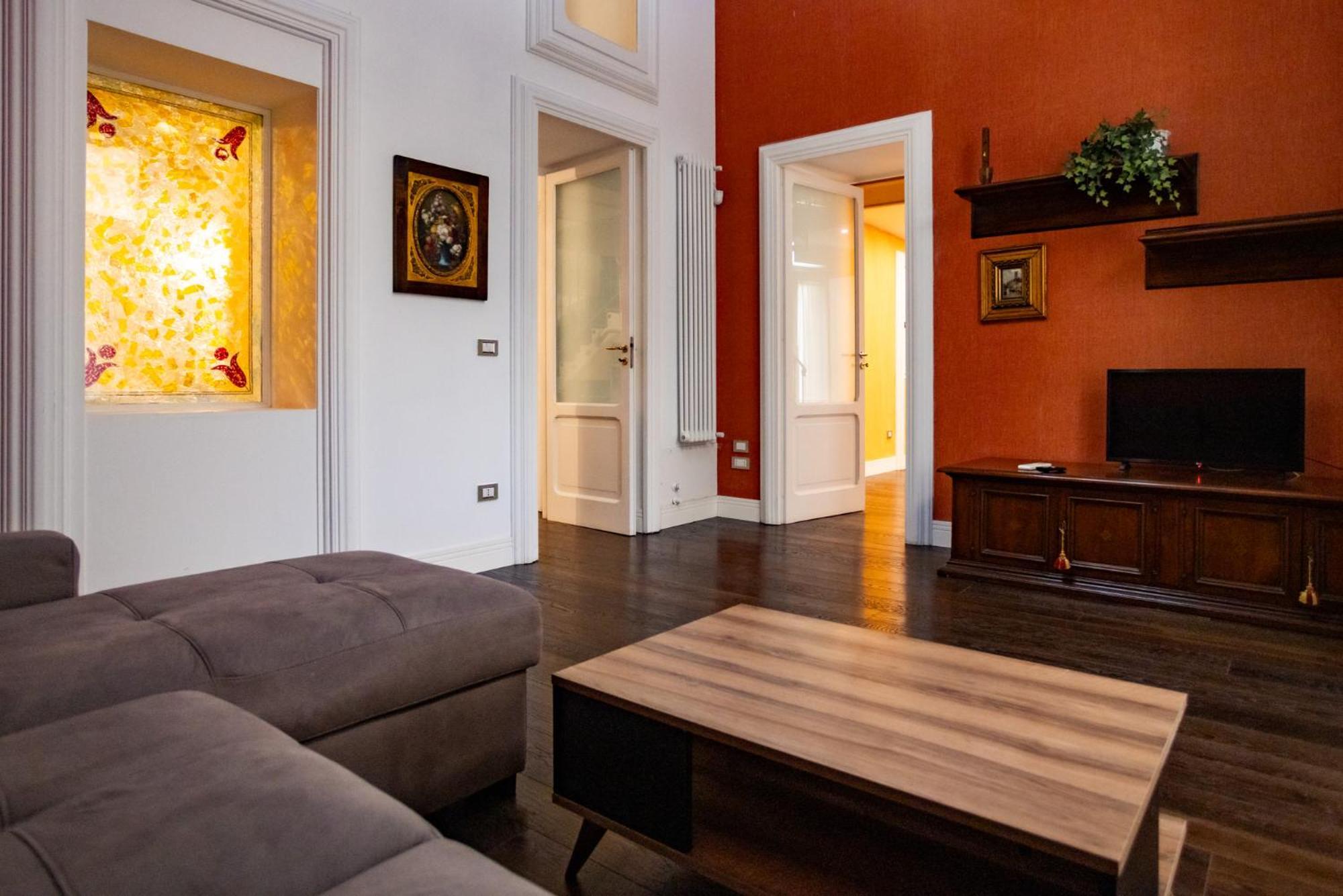 Appartamento Via Carlo De Cesare 15 Napoli