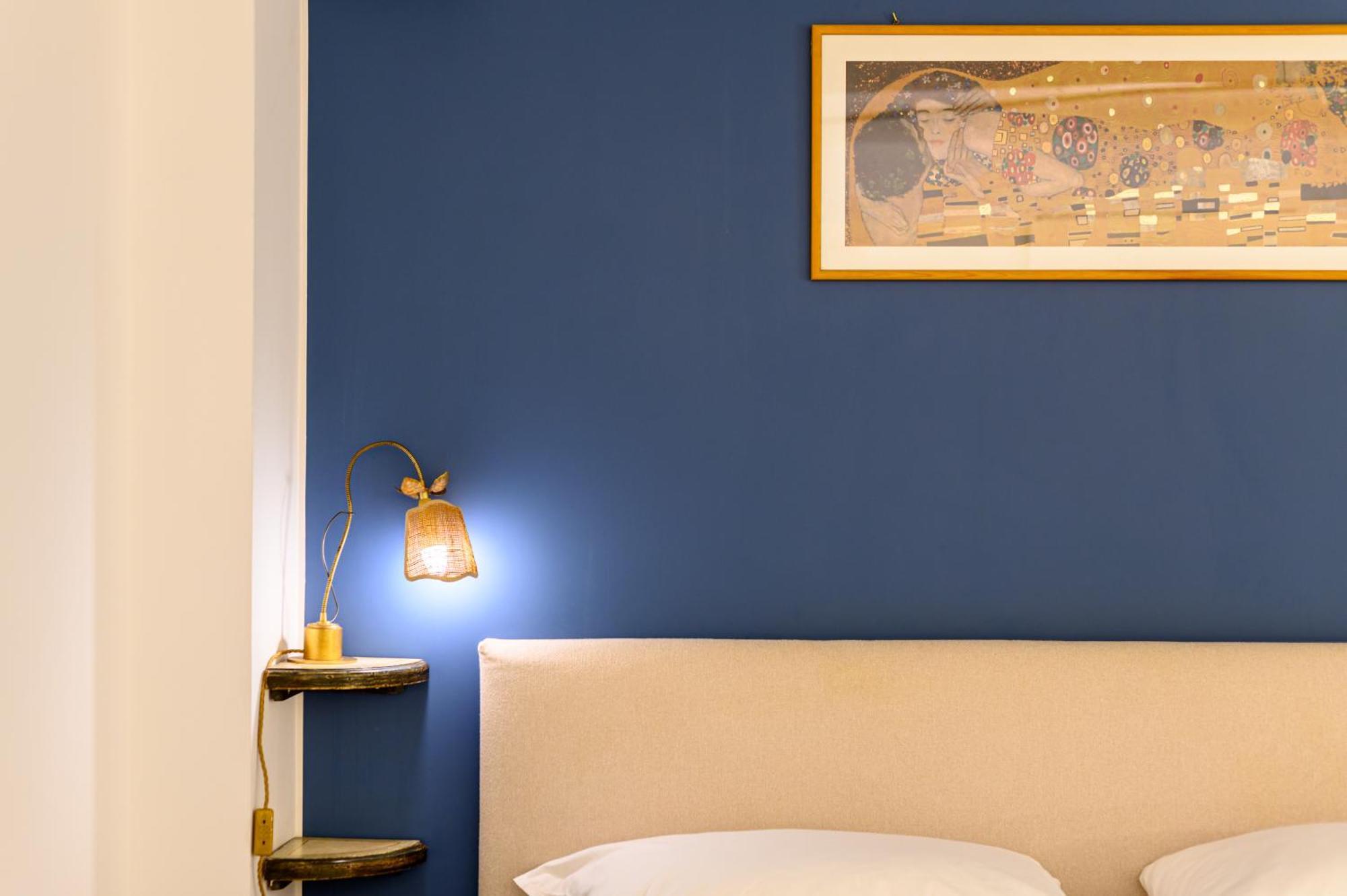 Apartamento Via Carlo De Cesare 15 *