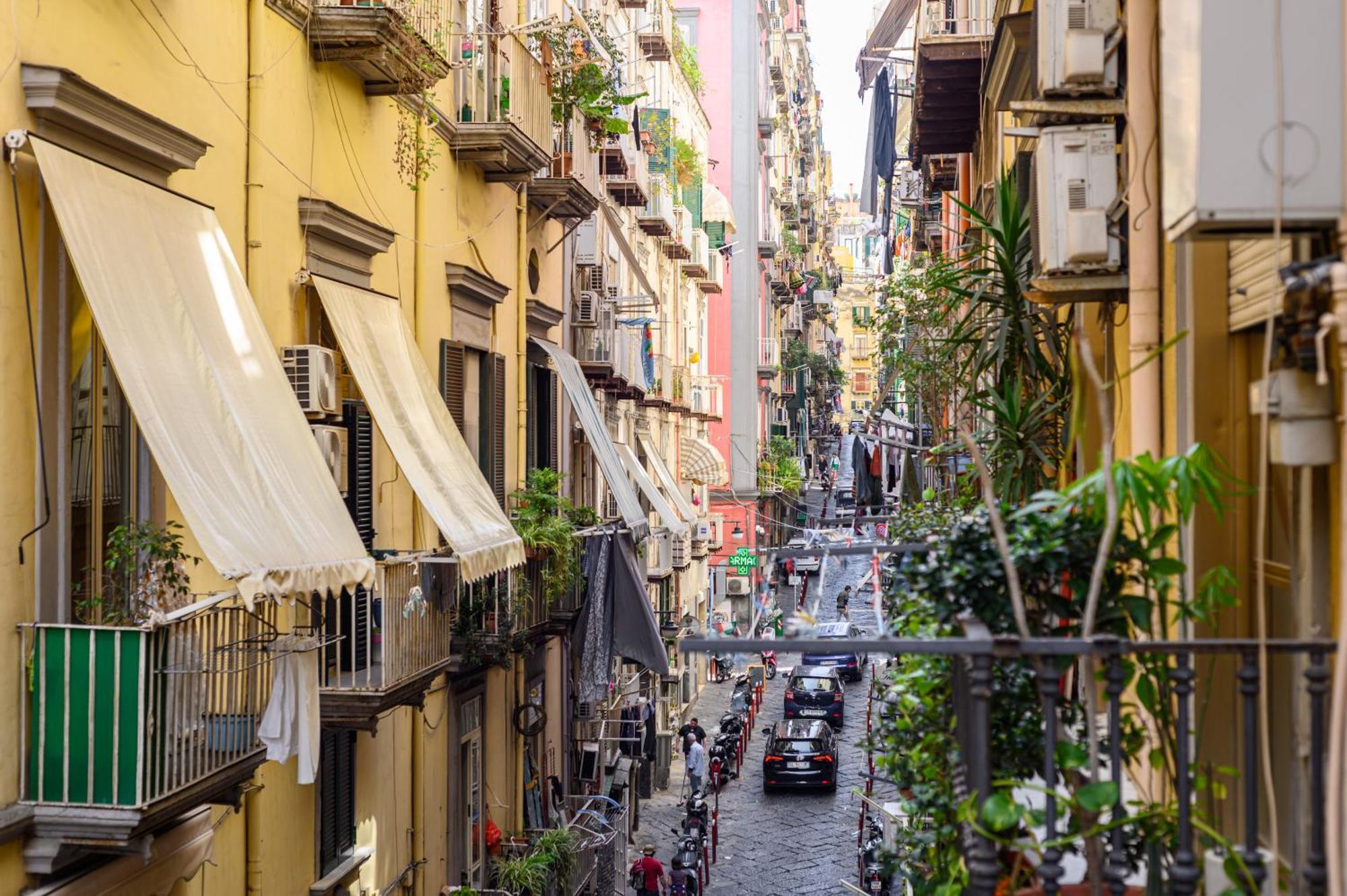 Apartamento Via Carlo De Cesare 15 *
